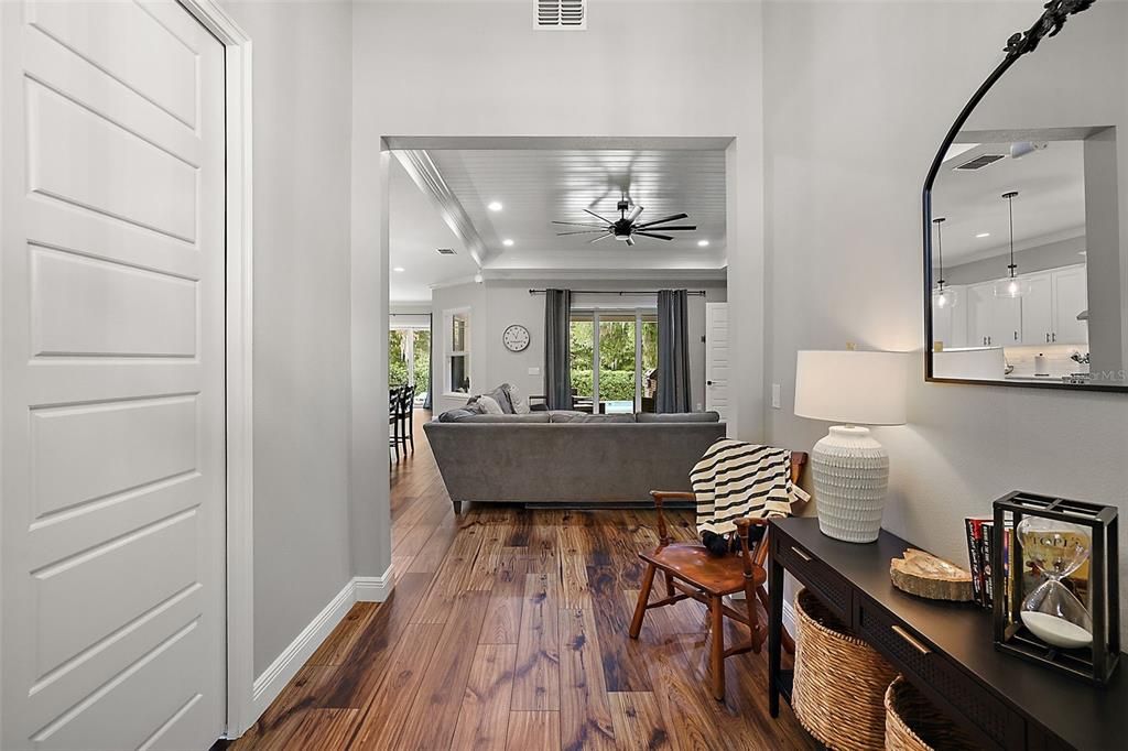 合同活跃: $849,900 (4 贝兹, 3 浴室, 3414 平方英尺)