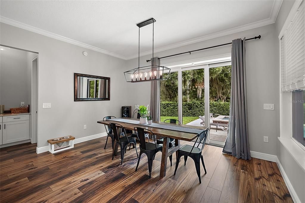 合同活跃: $849,900 (4 贝兹, 3 浴室, 3414 平方英尺)