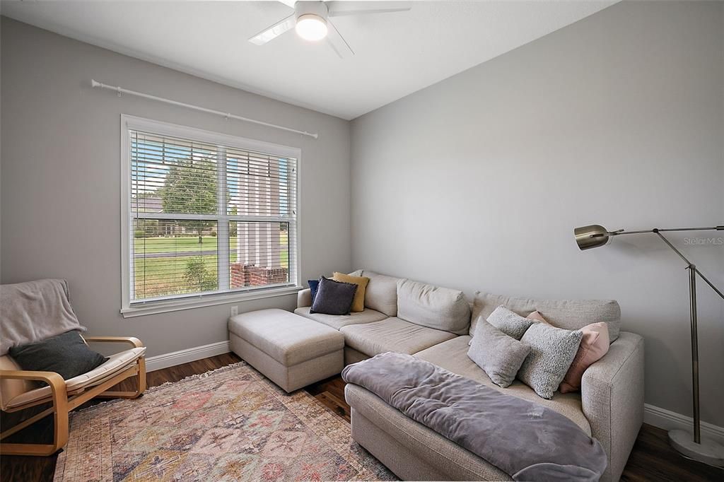 合同活跃: $849,900 (4 贝兹, 3 浴室, 3414 平方英尺)