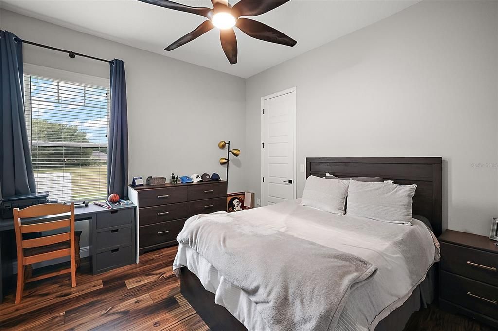 合同活跃: $849,900 (4 贝兹, 3 浴室, 3414 平方英尺)