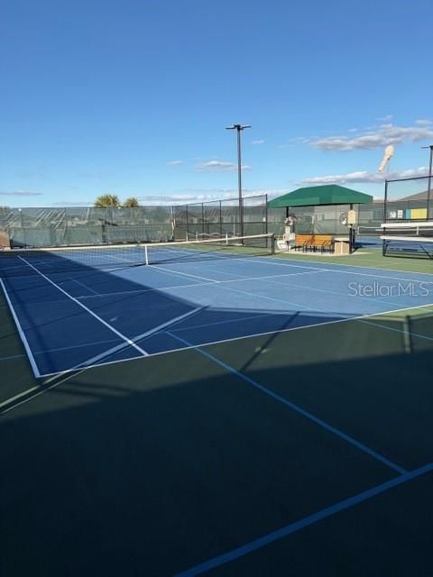 待售: $325,000 (2 贝兹, 2 浴室, 1498 平方英尺)