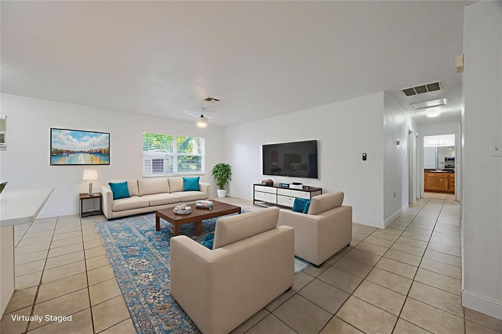 For Rent: $2,600 (4 beds, 3 baths, 1900 Square Feet)