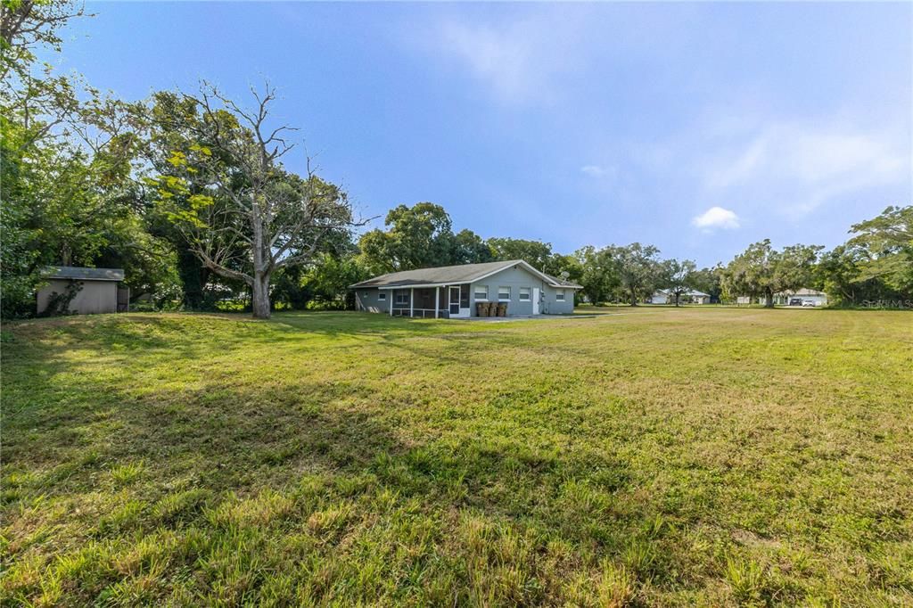 For Rent: $2,600 (4 beds, 3 baths, 1900 Square Feet)