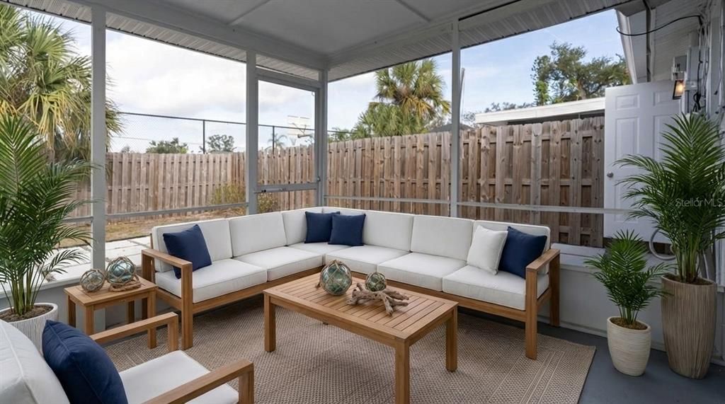 For Sale: $850,000 (4 beds, 2 baths, 1628 Square Feet)