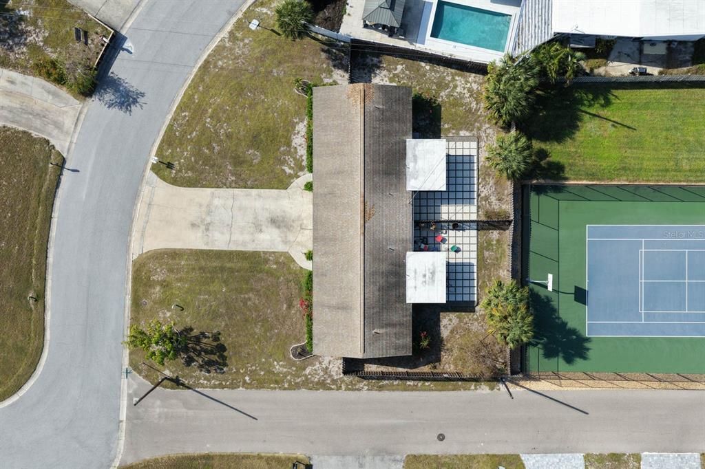 For Sale: $850,000 (4 beds, 2 baths, 1628 Square Feet)