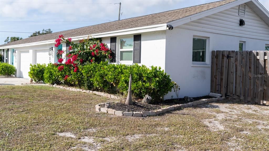For Sale: $850,000 (4 beds, 2 baths, 1628 Square Feet)