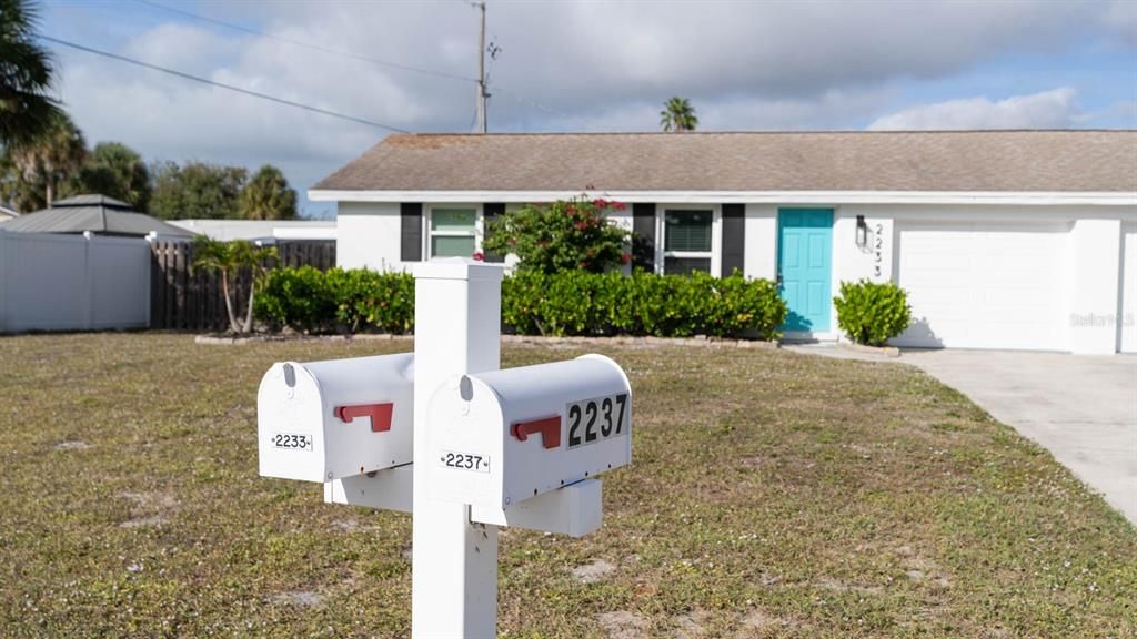 For Sale: $850,000 (4 beds, 2 baths, 1628 Square Feet)