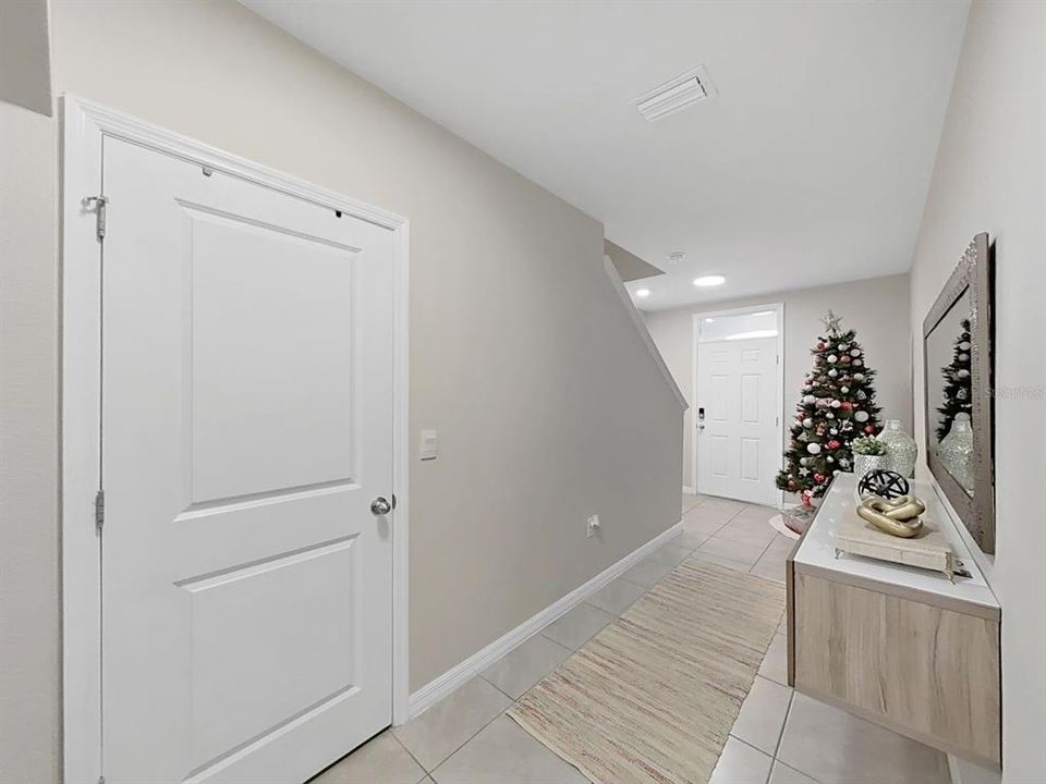 En Renta: $2,950 (5 camas, 3 baños, 2447 Pies cuadrados)