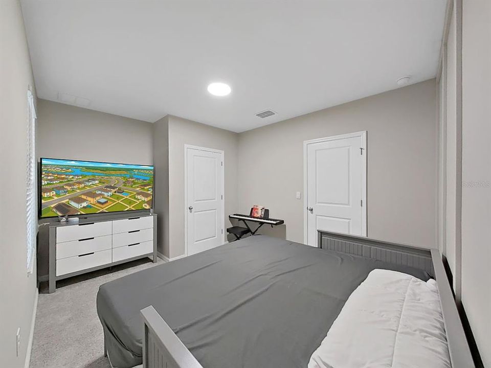 En Renta: $2,950 (5 camas, 3 baños, 2447 Pies cuadrados)