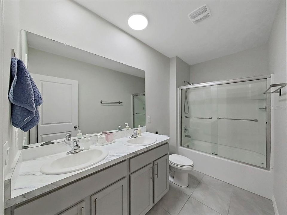 En Renta: $2,950 (5 camas, 3 baños, 2447 Pies cuadrados)