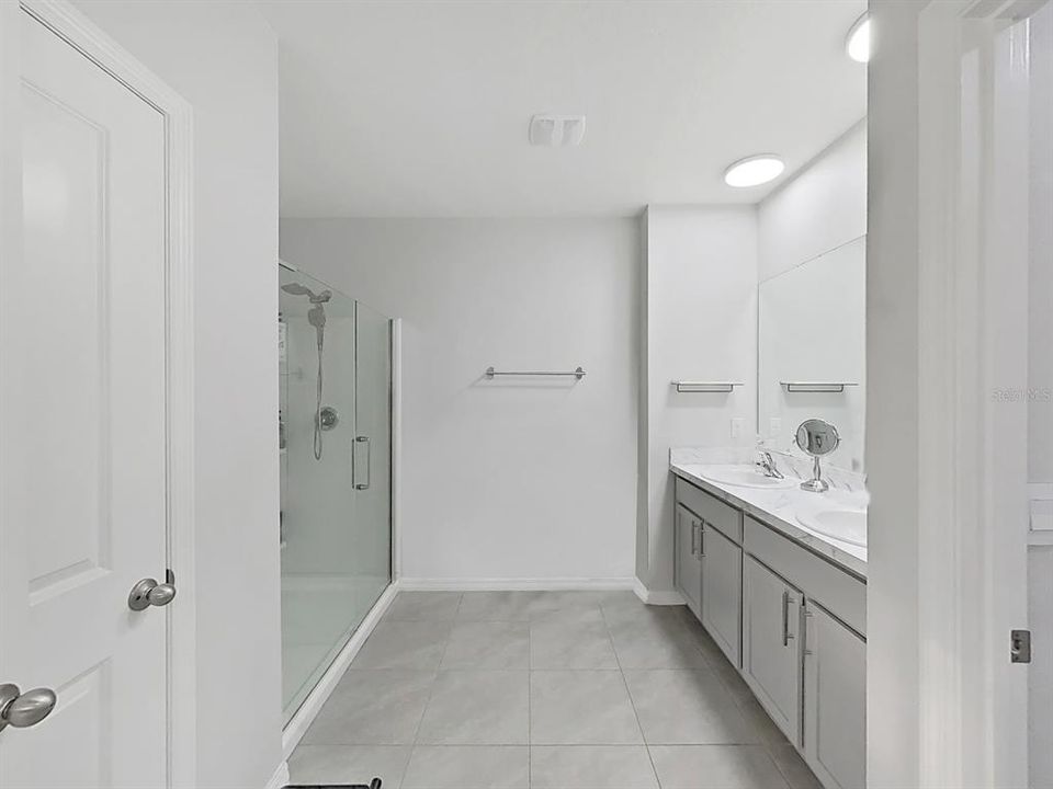 En Renta: $2,950 (5 camas, 3 baños, 2447 Pies cuadrados)