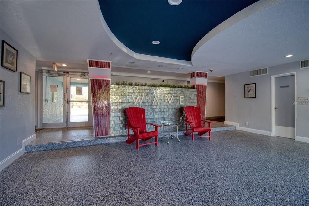 For Rent: $1,750 (1 beds, 1 baths, 708 Square Feet)