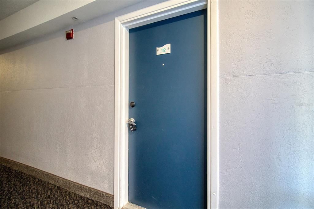 For Rent: $1,750 (1 beds, 1 baths, 708 Square Feet)