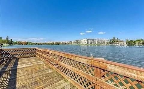 For Sale: $159,000 (2 beds, 1 baths, 1056 Square Feet)