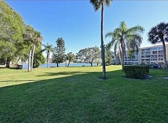 For Sale: $159,000 (2 beds, 1 baths, 1056 Square Feet)