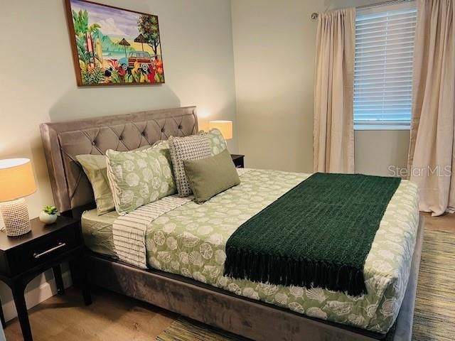 For Sale: $159,000 (2 beds, 1 baths, 1056 Square Feet)