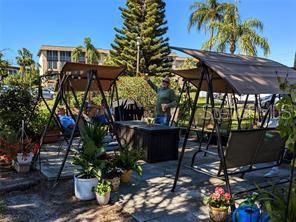 For Sale: $159,000 (2 beds, 1 baths, 1056 Square Feet)