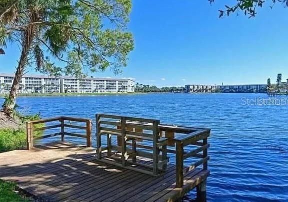 For Sale: $159,000 (2 beds, 1 baths, 1056 Square Feet)