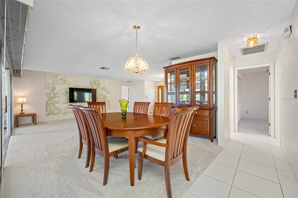 For Sale: $519,900 (2 beds, 2 baths, 1916 Square Feet)