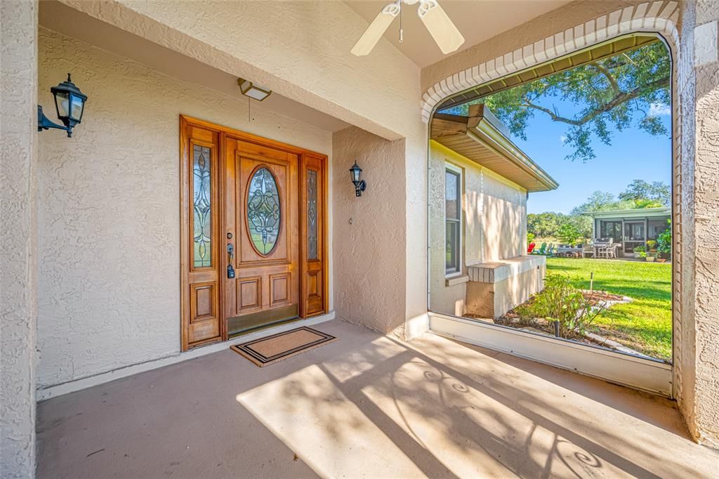 For Sale: $519,900 (2 beds, 2 baths, 1916 Square Feet)