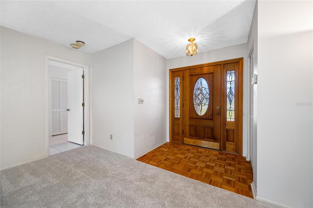 For Sale: $519,900 (2 beds, 2 baths, 1916 Square Feet)