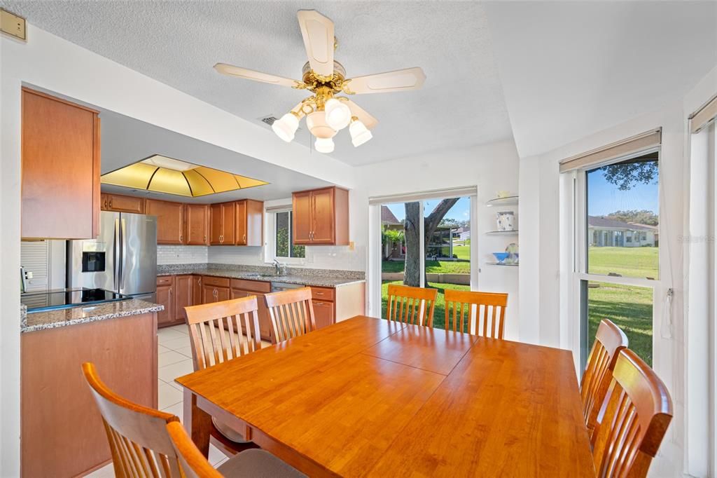 For Sale: $519,900 (2 beds, 2 baths, 1916 Square Feet)