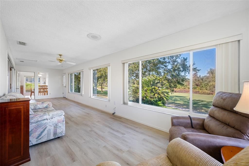 For Sale: $519,900 (2 beds, 2 baths, 1916 Square Feet)