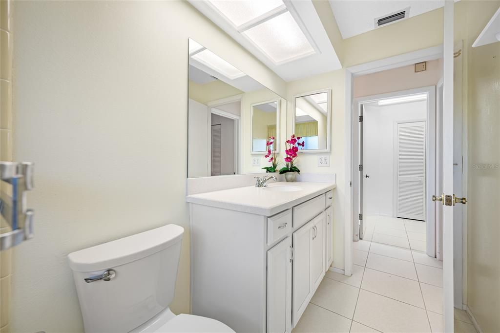 For Sale: $519,900 (2 beds, 2 baths, 1916 Square Feet)