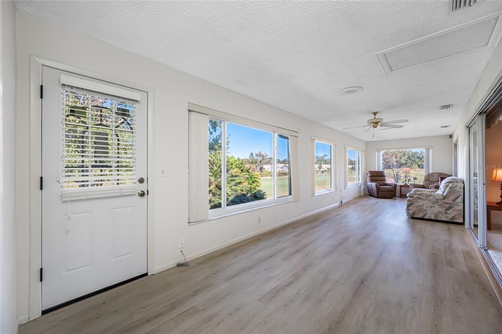 For Sale: $519,900 (2 beds, 2 baths, 1916 Square Feet)