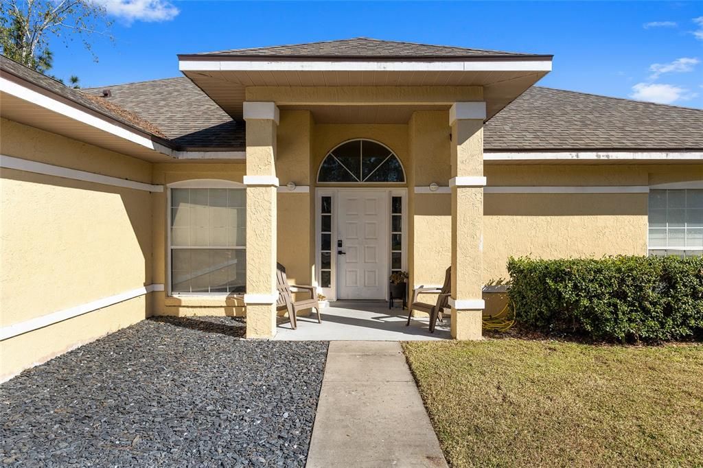 For Sale: $320,000 (3 beds, 2 baths, 1919 Square Feet)