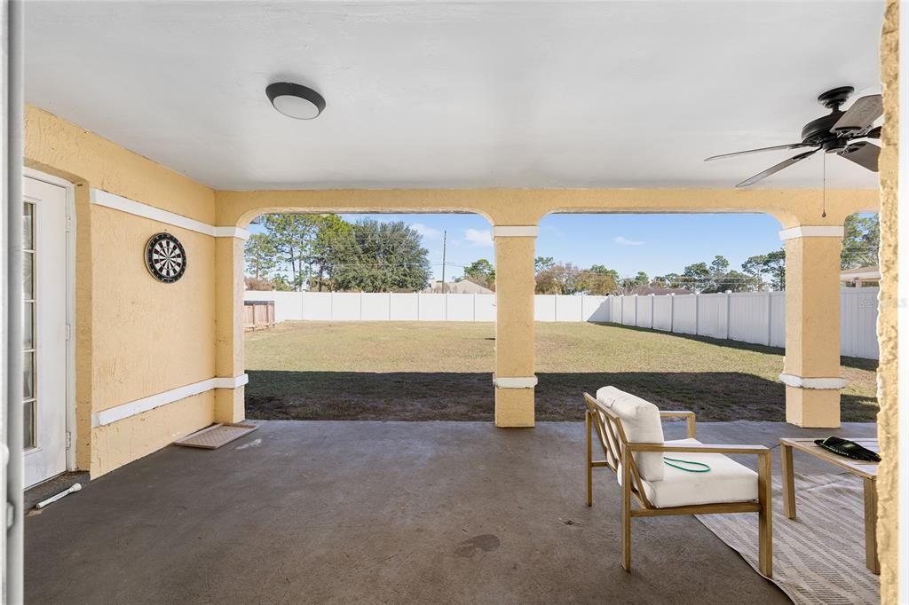 For Sale: $320,000 (3 beds, 2 baths, 1919 Square Feet)