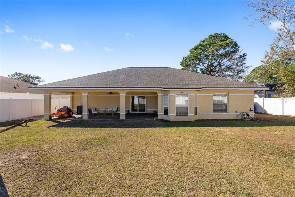 For Sale: $320,000 (3 beds, 2 baths, 1919 Square Feet)