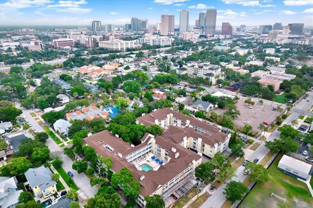 На продажу: $169,000 (1 спален, 1 ванн, 631 Квадратных фут)