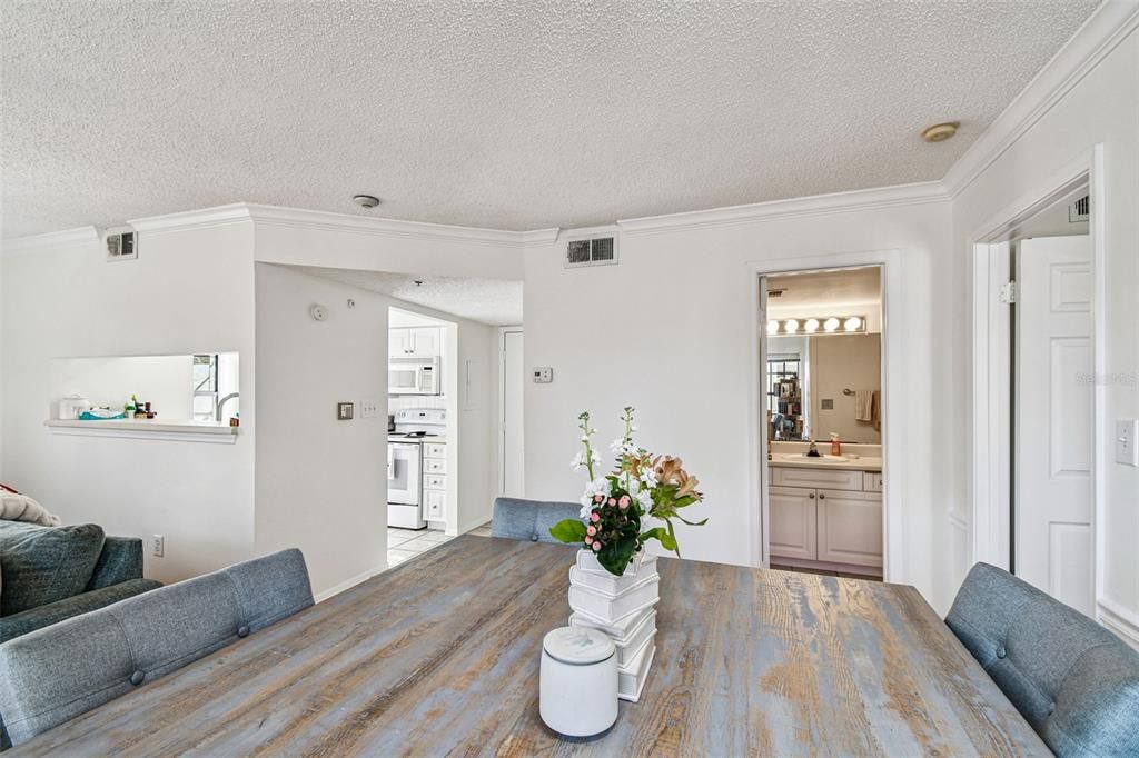 На продажу: $169,000 (1 спален, 1 ванн, 631 Квадратных фут)