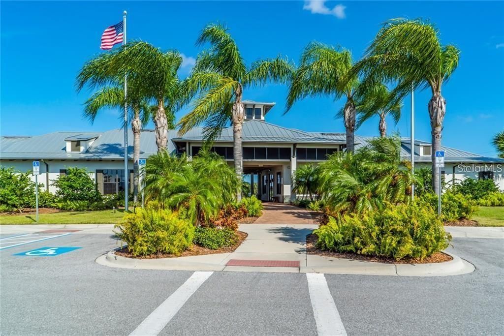 For Sale: $374,900 (2 beds, 2 baths, 1151 Square Feet)