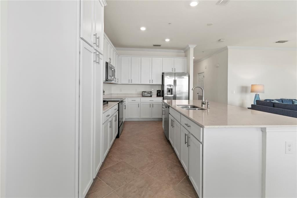 For Sale: $374,900 (2 beds, 2 baths, 1151 Square Feet)