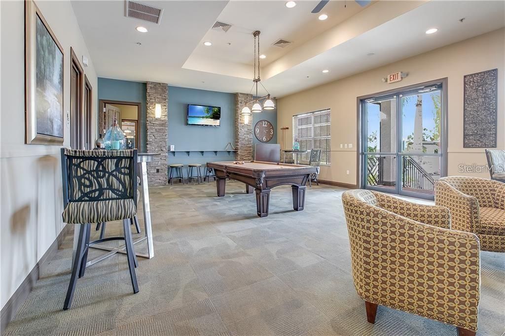 For Sale: $374,900 (2 beds, 2 baths, 1151 Square Feet)