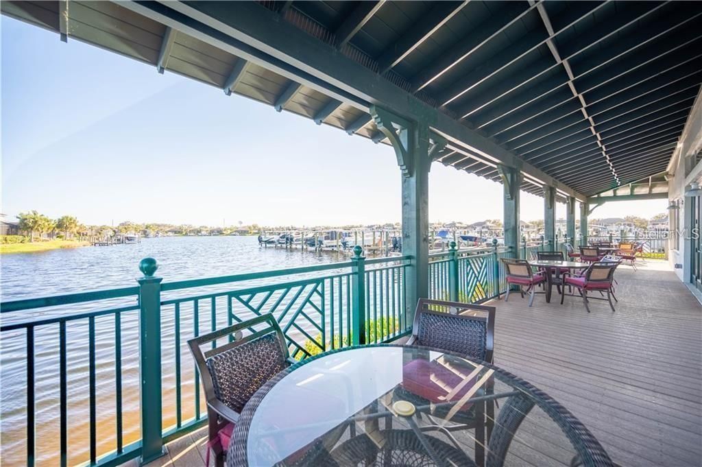 For Sale: $374,900 (2 beds, 2 baths, 1151 Square Feet)