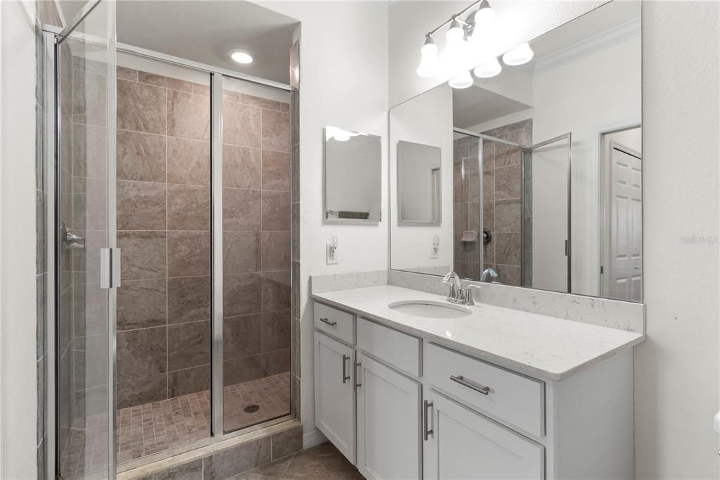 For Sale: $374,900 (2 beds, 2 baths, 1151 Square Feet)