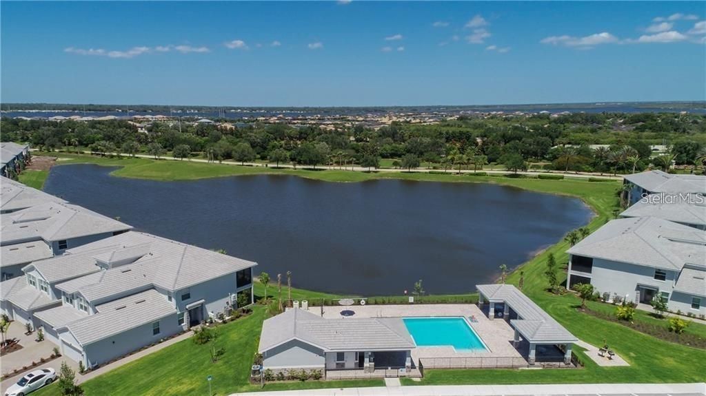 For Sale: $374,900 (2 beds, 2 baths, 1151 Square Feet)