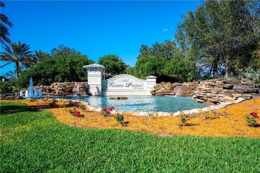 For Sale: $374,900 (2 beds, 2 baths, 1151 Square Feet)