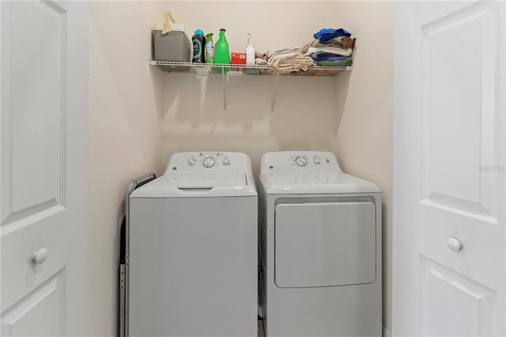 For Sale: $374,900 (2 beds, 2 baths, 1151 Square Feet)