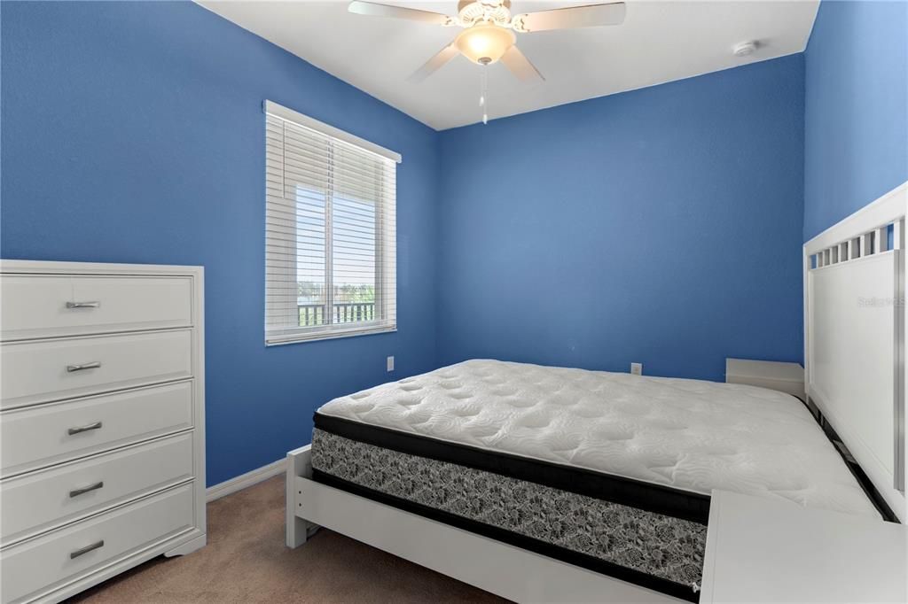 For Sale: $374,900 (2 beds, 2 baths, 1151 Square Feet)