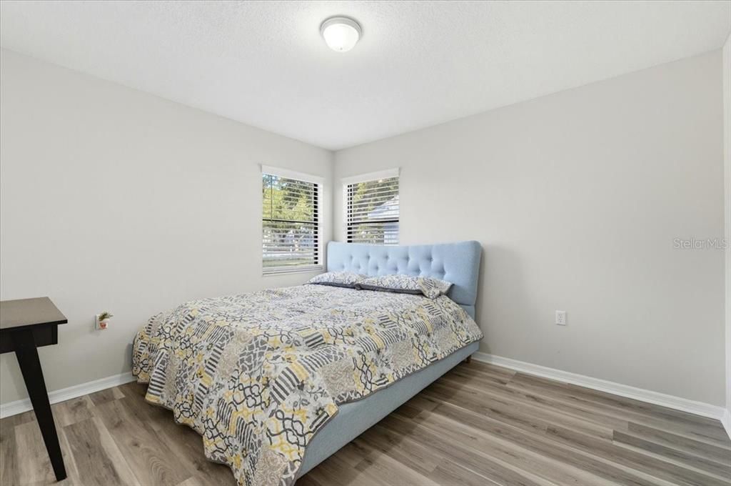 For Sale: $279,999 (3 beds, 2 baths, 1456 Square Feet)