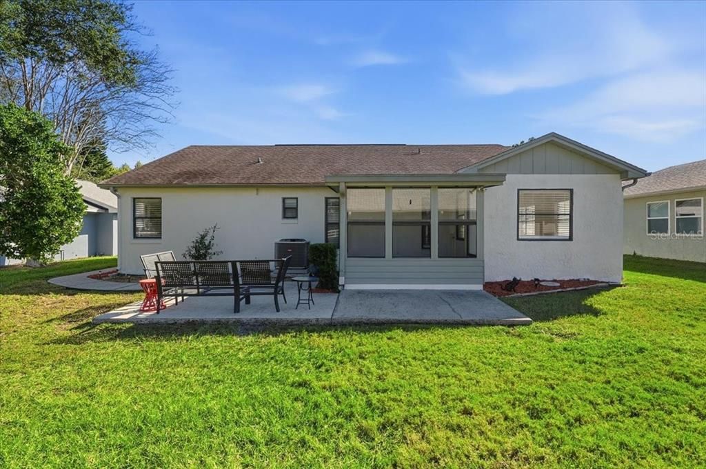 For Sale: $279,999 (3 beds, 2 baths, 1456 Square Feet)