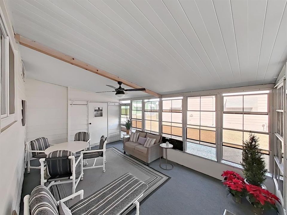 For Sale: $159,777 (2 beds, 2 baths, 1200 Square Feet)