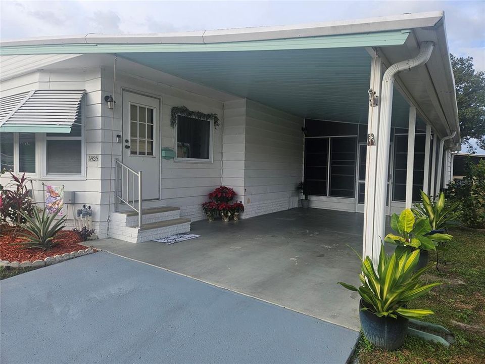 For Sale: $159,777 (2 beds, 2 baths, 1200 Square Feet)