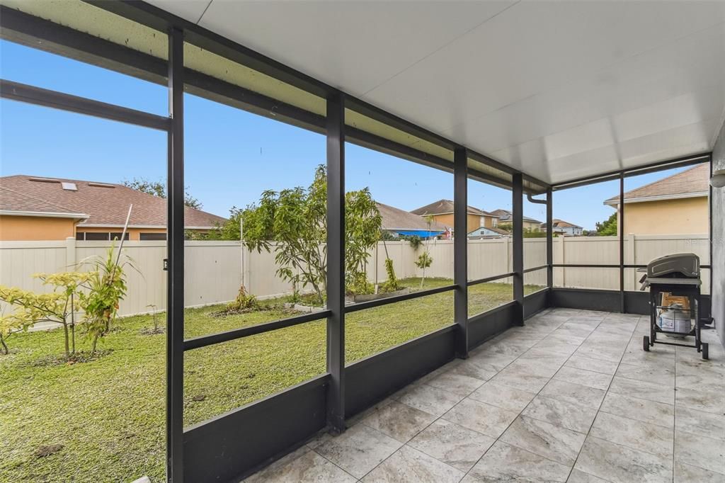 For Sale: $375,000 (4 beds, 2 baths, 2123 Square Feet)