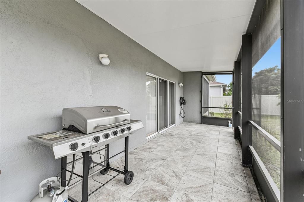 For Sale: $375,000 (4 beds, 2 baths, 2123 Square Feet)