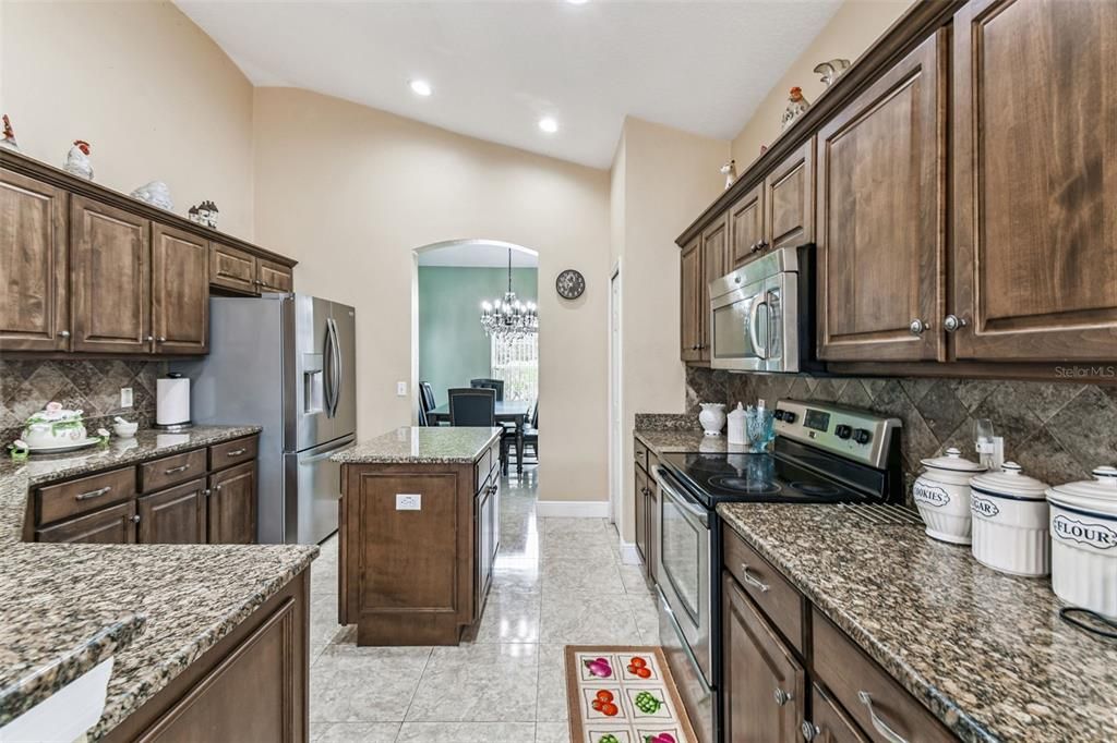 For Sale: $375,000 (4 beds, 2 baths, 2123 Square Feet)